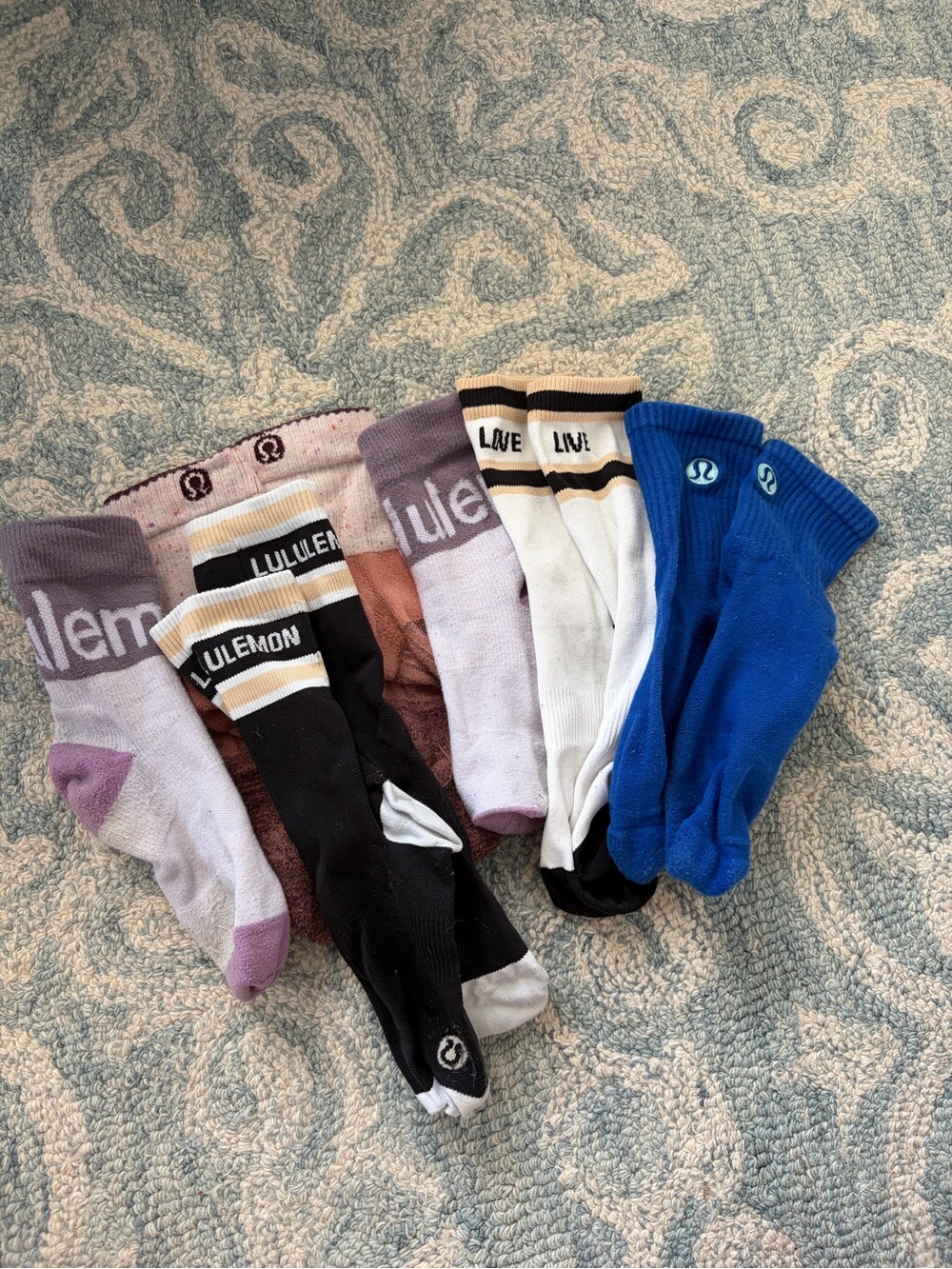 lululemon athletica Women's Ankle Sock Set - White, Black, Lavender, Blue